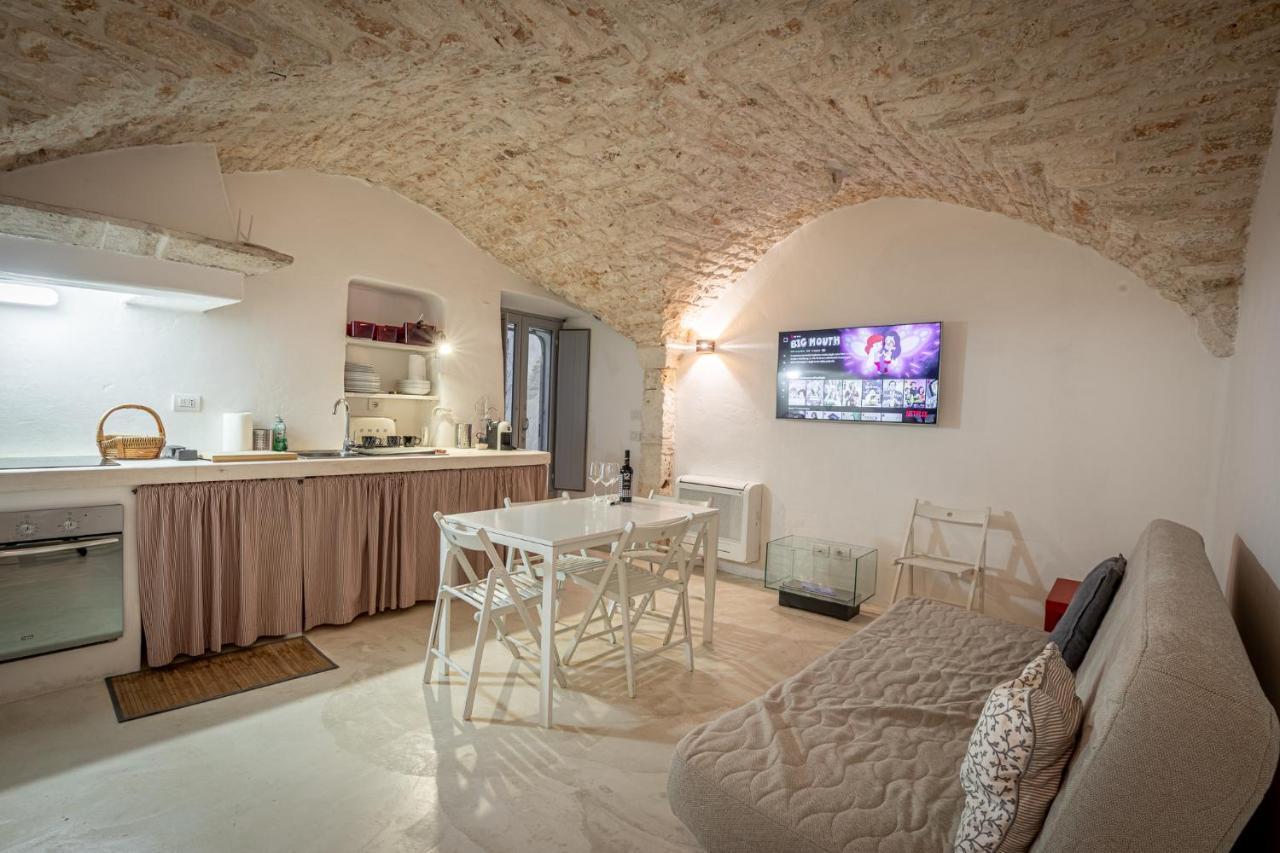 Vacation And Short Stay Suites & Apartments Ceglie - Celso Ceglie Messapica Esterno foto